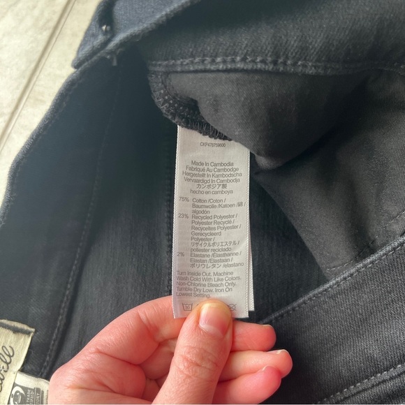 NWT Madewell Mid-Rise Kick Out Jeans - Picture 4 of 6